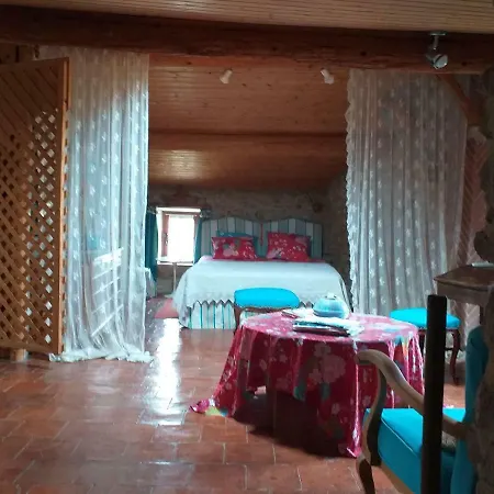 Riverside Bed & Breakfast *